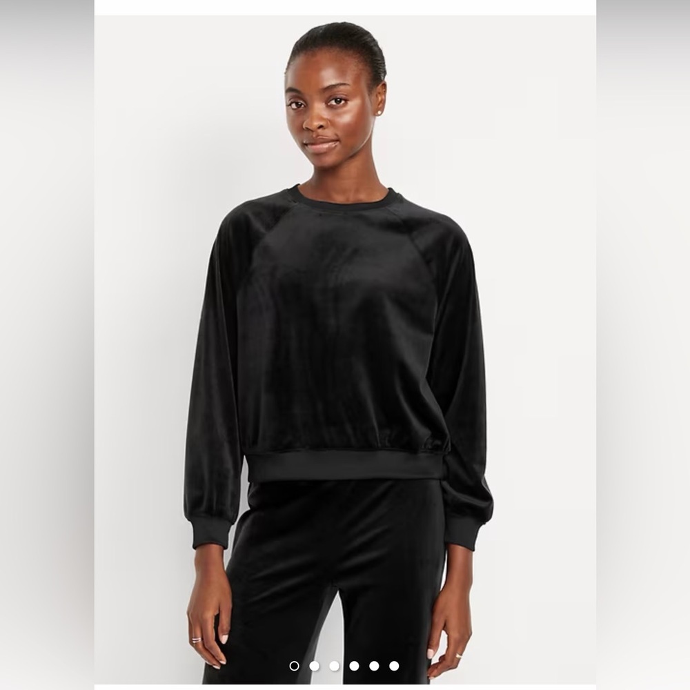 Women’s Junior Old Navy Black Velour Velvet Top Lightweight Sweatshirt Small NWT